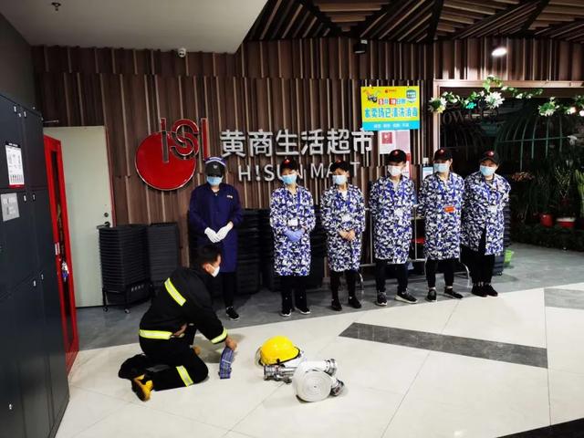 黄13.jpg