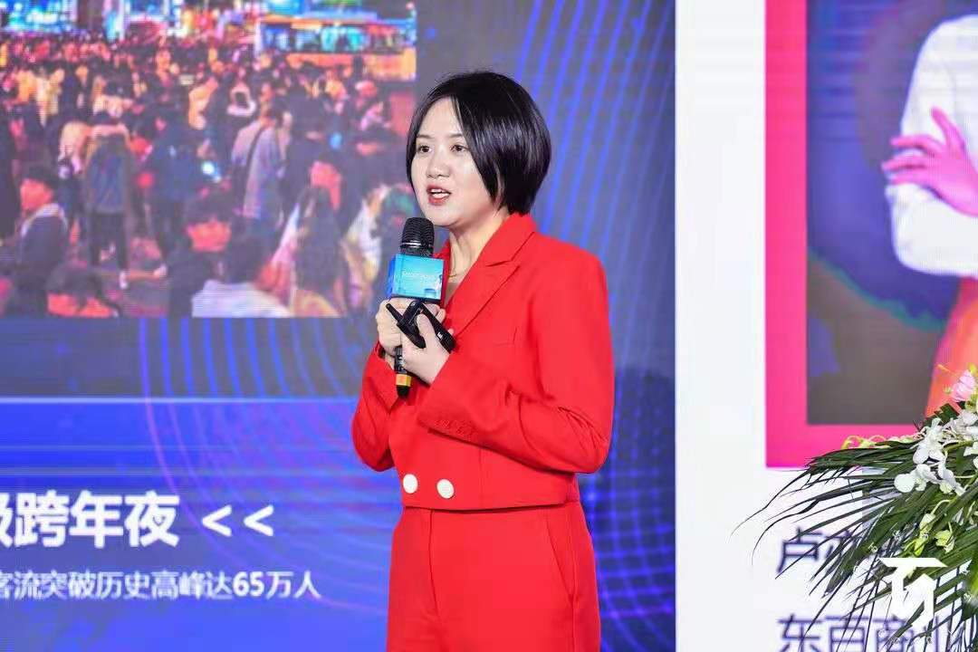 卢亦抒.jpg